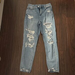 American Eagle Distressed Light Blue Women's Jeans